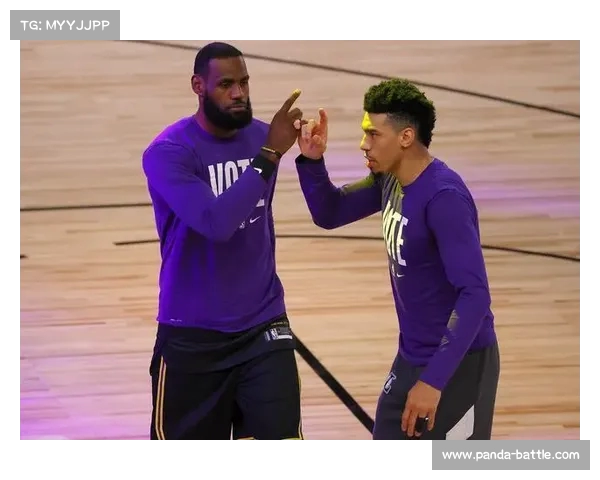 加里选择留下，Woj解析自由球员市场的新动态(自由球员市场开启)